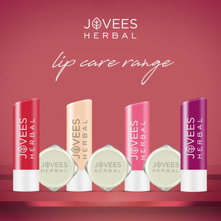 Jovees Strawberry High Gloss Lip Balm With Vit.E for soft Lips